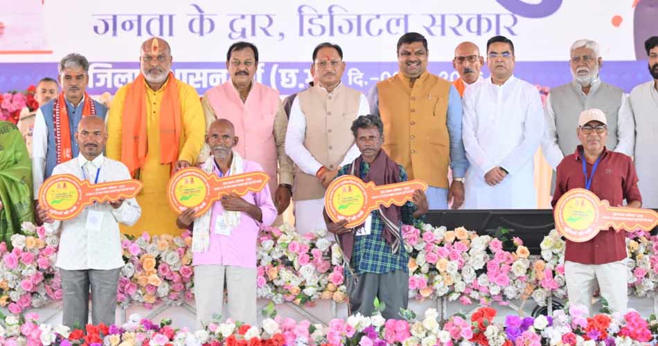 रायपुर : मातृशक्ति के सम्मान और स्वावलंबन का मजबूत आधार बनी महतारी वंदन योजना: मुख्यमंत्री श्री विष्णु देव साय