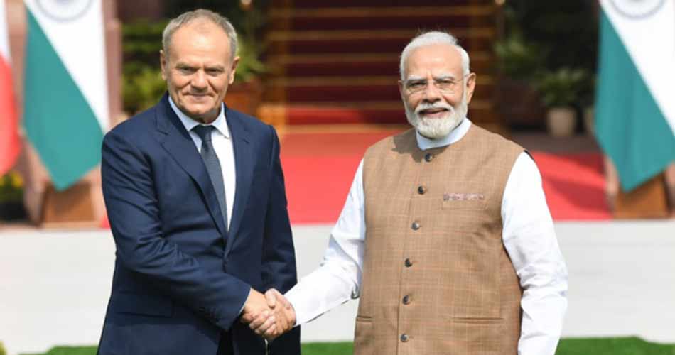 प्रधानमंत्री नरेंद्र मोदी और पोलैंड के प्रधानमंत्री डोनाल्ड टस्क के बीच नई दिल्ली में द्विपक्षीय वार्ता शुरू